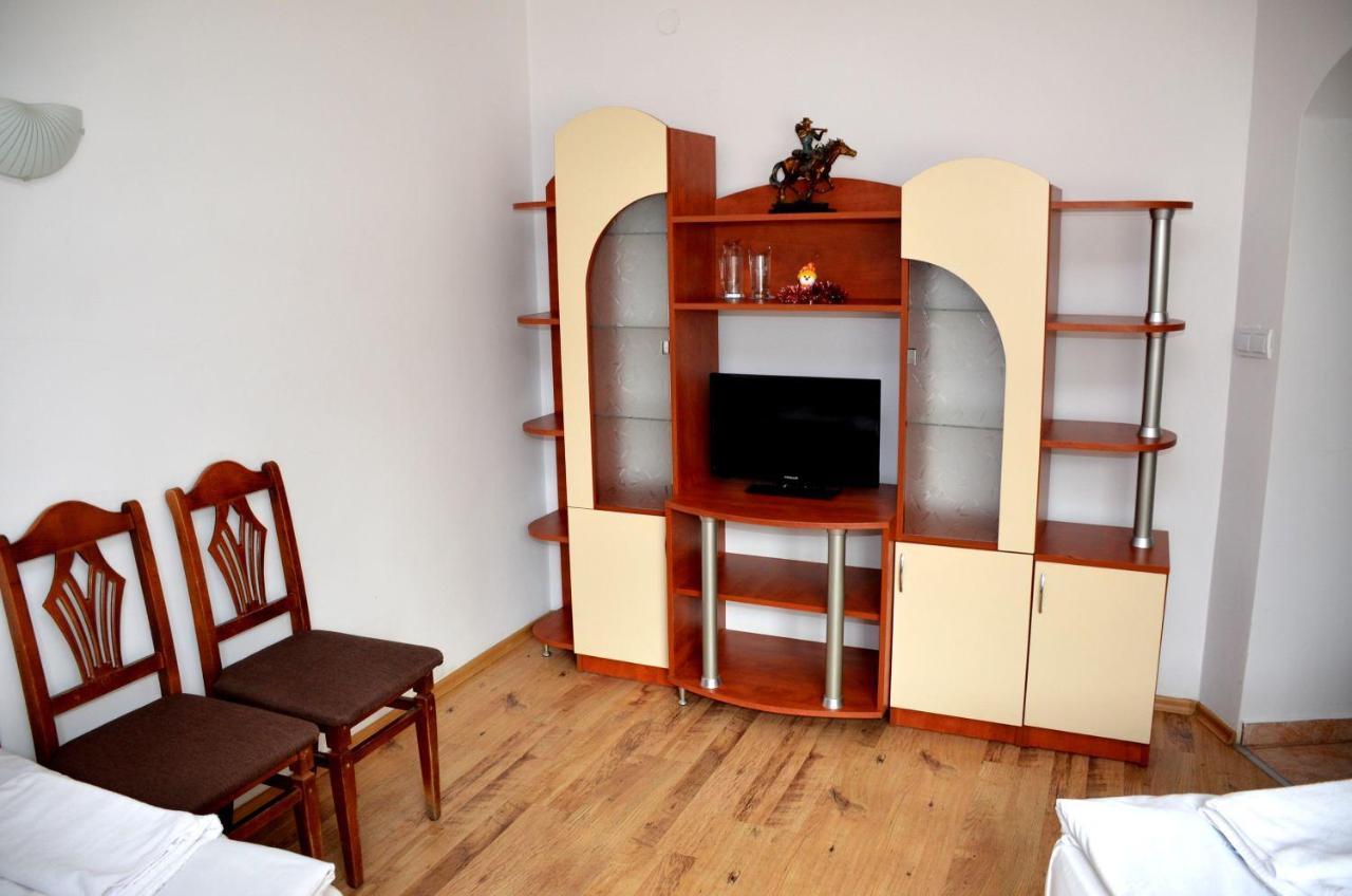Family Hotel Daisy Borino Экстерьер фото
