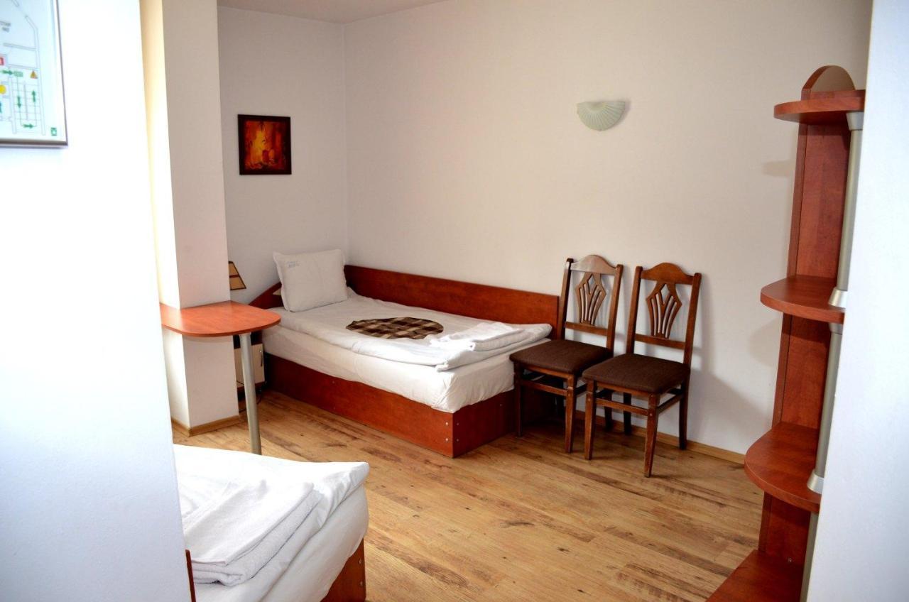 Family Hotel Daisy Borino Экстерьер фото