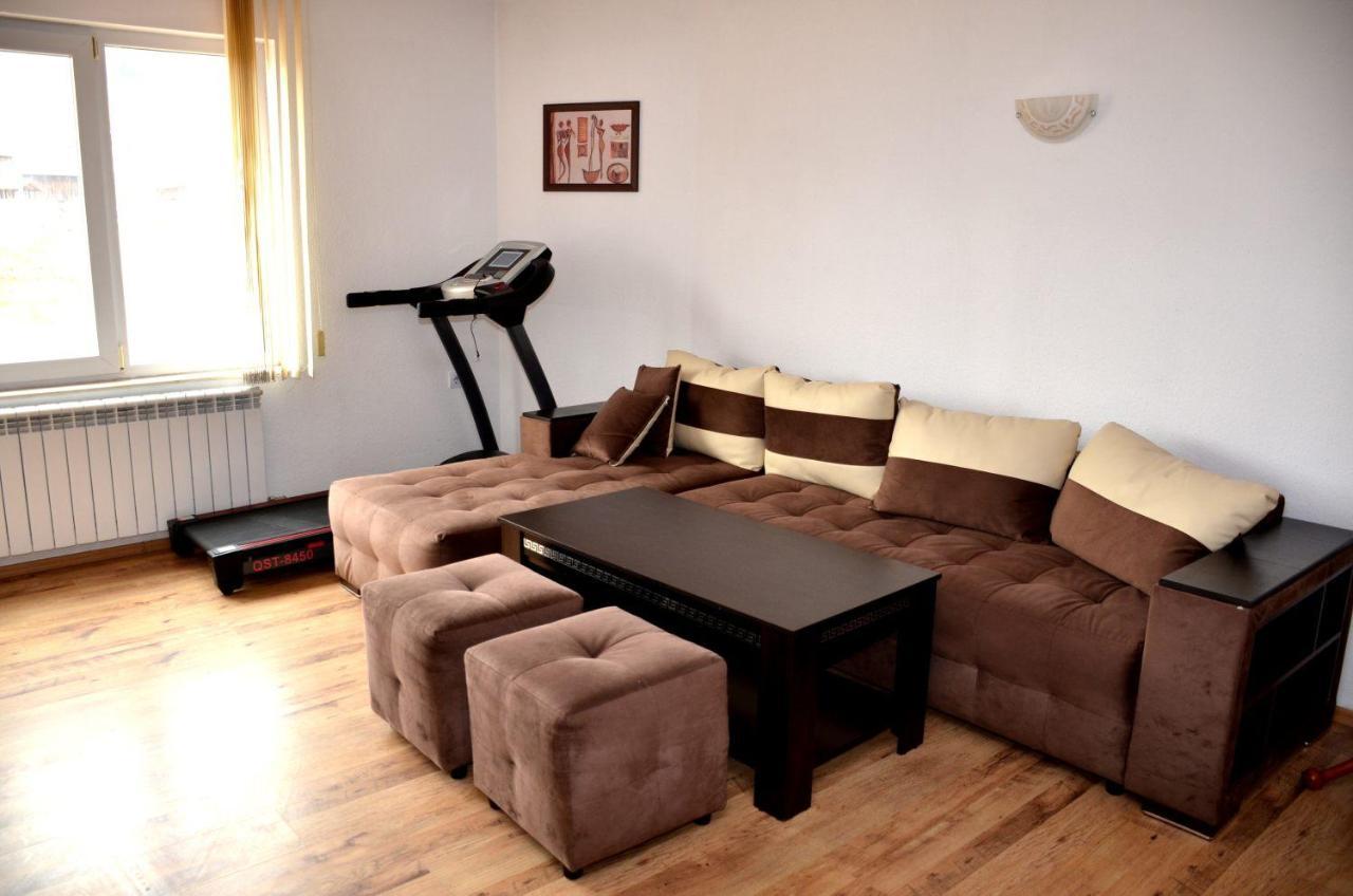 Family Hotel Daisy Borino Экстерьер фото