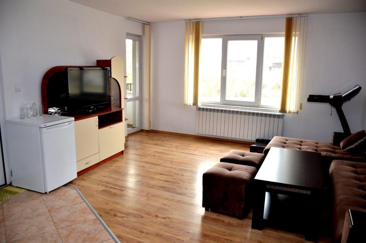 Family Hotel Daisy Borino Экстерьер фото